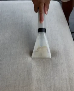 Limpeza de Sofá e Poltronas Itapema